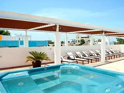 Bambu Aparthotel