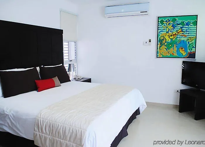 Bambu Aparthotel 3*