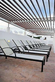 Bambu Aparthotel